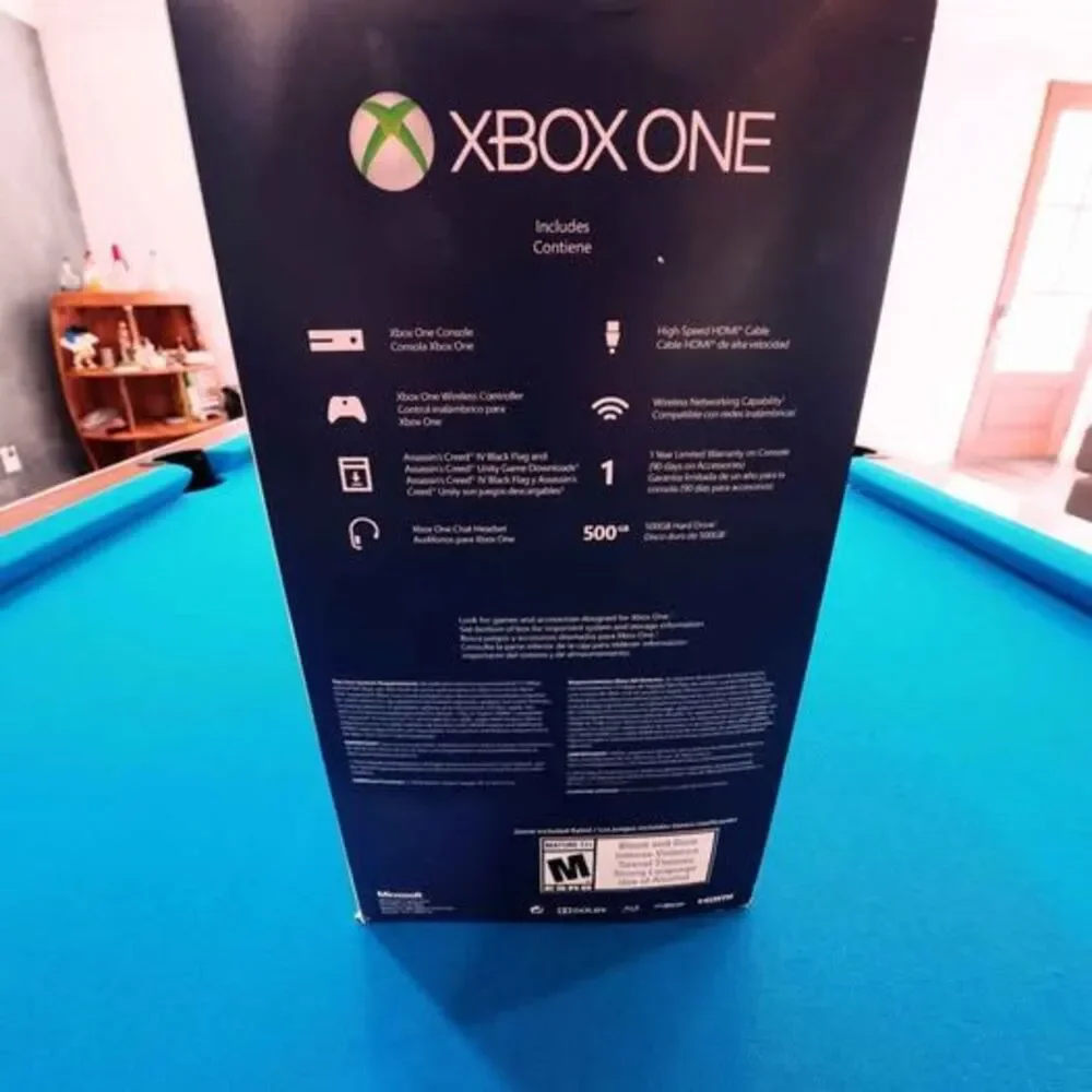 Limited Edition Microsoft Xbox One Console BOX with Assassin's Creed Unity